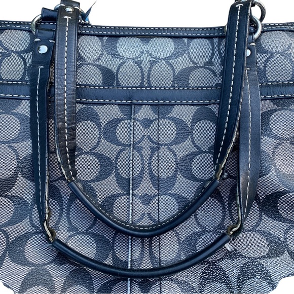 Coach chelsea Black and Gray Signature Tote - Picture 6 of 11